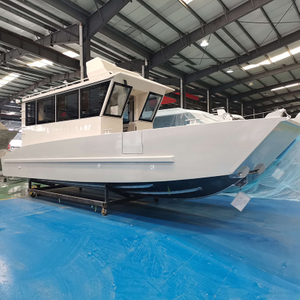 Barco de carga para embarca&ccedil;&otilde;es de desembarque de 9m x 2,5m com casa do leme